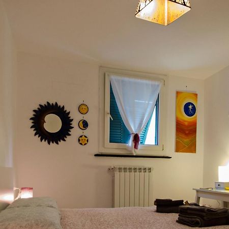 Bed and Breakfast La Tana Tra I Tetti Genua Zewnętrze zdjęcie