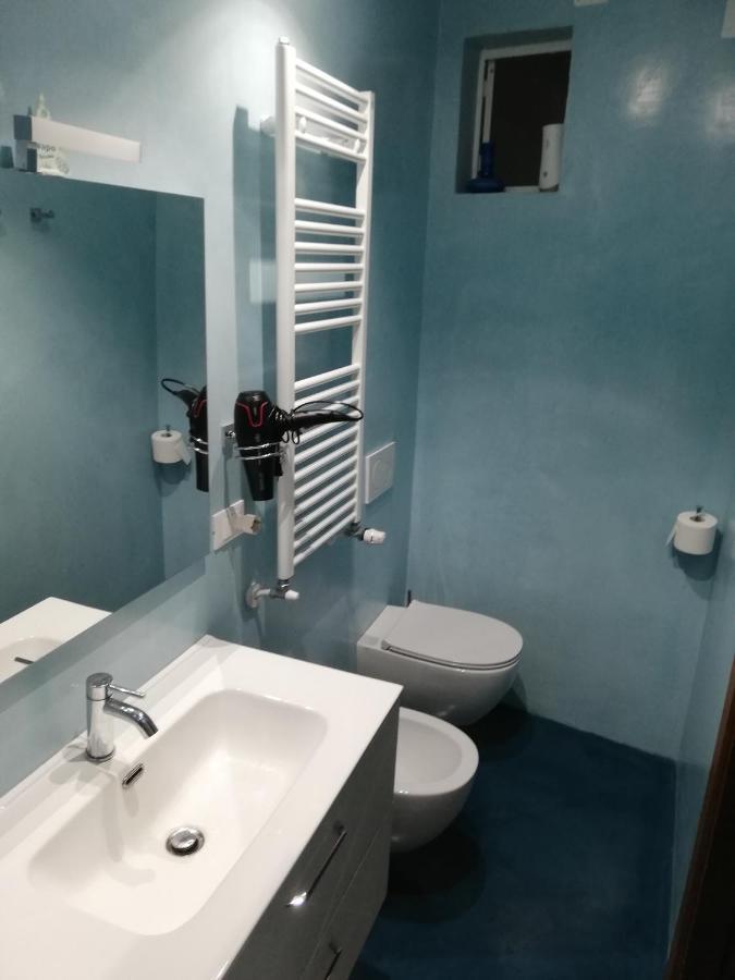 Bed and Breakfast La Tana Tra I Tetti Genua Zewnętrze zdjęcie
